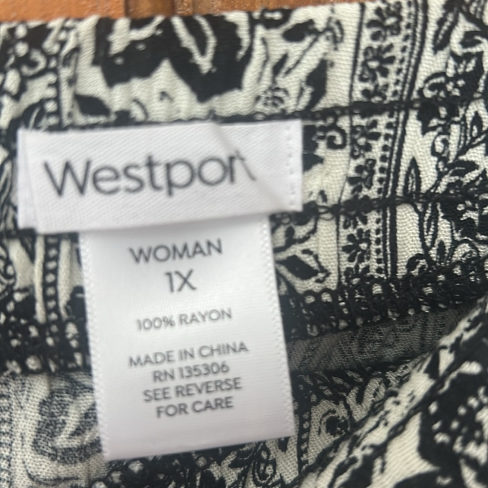 Westport Patterned Wide Leg Pants Size 1X - Picture 4 of 6